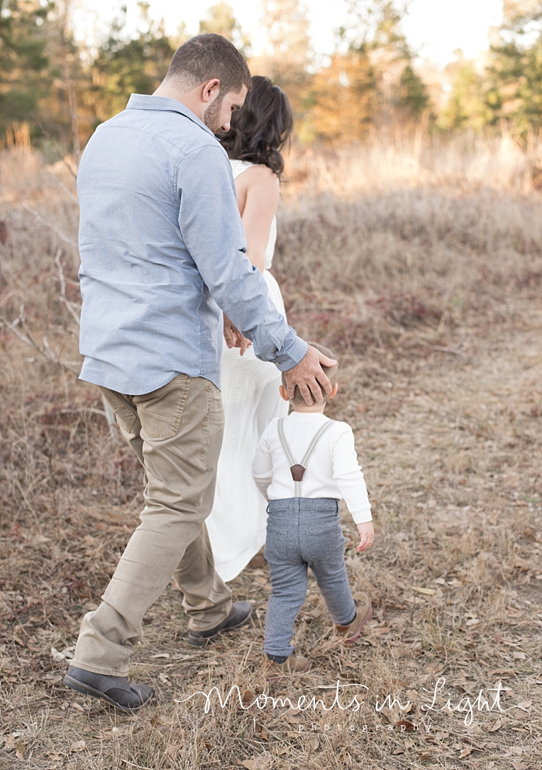 A family takes a walk | Natural Light Photography In Houston | Moments In Life Photography